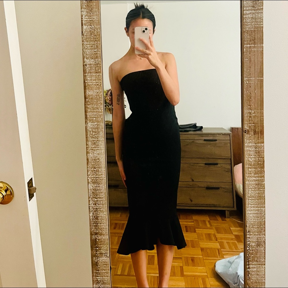 Superdown Izzy Ruffle Maxi Dress in black